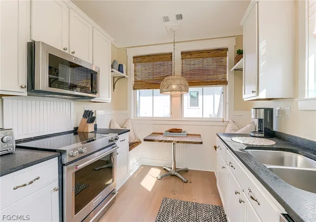 5th image of 1550 Centre St, Sanibel, FL 33957 | MLS# 2026009835