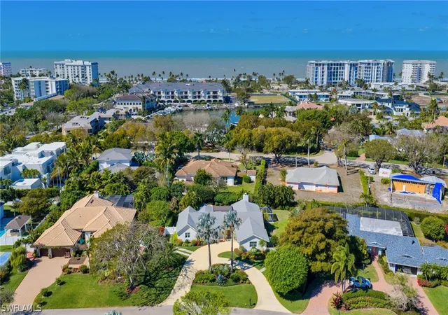 2nd image of 1471 Murex Dr, Naples, FL 34102 | MLS# 226006999
