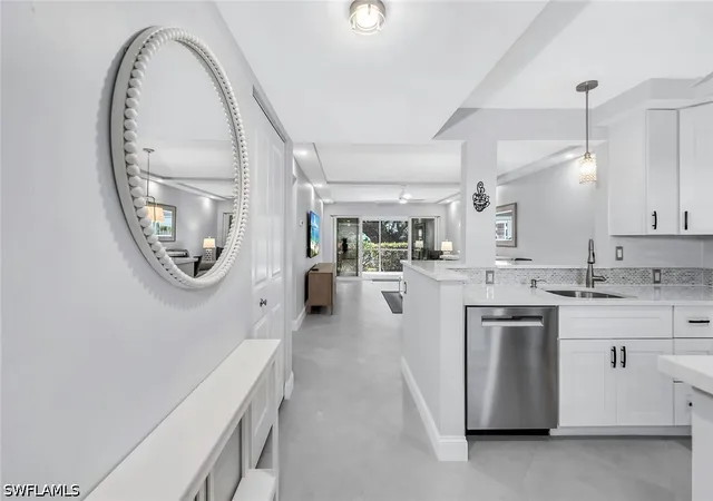 Listing Photo 4 - Condo for sale in building located at 3055 Riviera Dr, Naples, FL 34103 - Unit #102