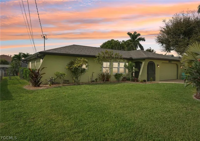 Photo 2 of Sale Pending at 2204 Se 15th Terrace, Cape Coral, FL 33990 | MLS# 2026009950 | Listing updated on 2026-07-19