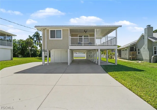 2nd image of 942 Prescott St, Fort Myers Beach, FL 33931 | MLS# 2026010004