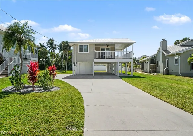 3rd image of 942 Prescott St, Fort Myers Beach, FL 33931 | MLS# 2026010004