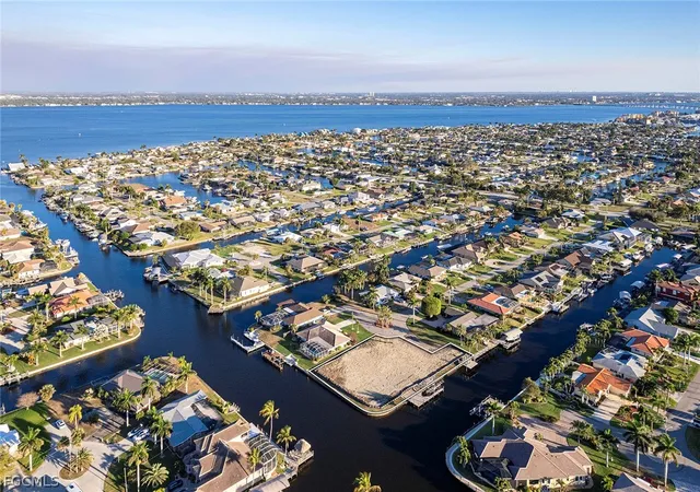 Land for sale at 3303 SE 18th Place, Cape Coral, FL 33904 | MLS# 2026010026