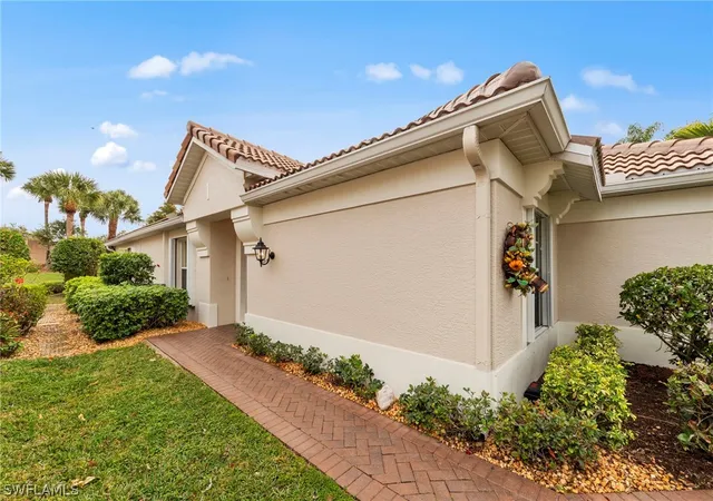 Photo 3 of Townhouse for sale at 10035 Colonial Country Clb Blvd, Fort Myers, FL 33913 | MLS# 226008599 | Listing updated on 2026-09-01