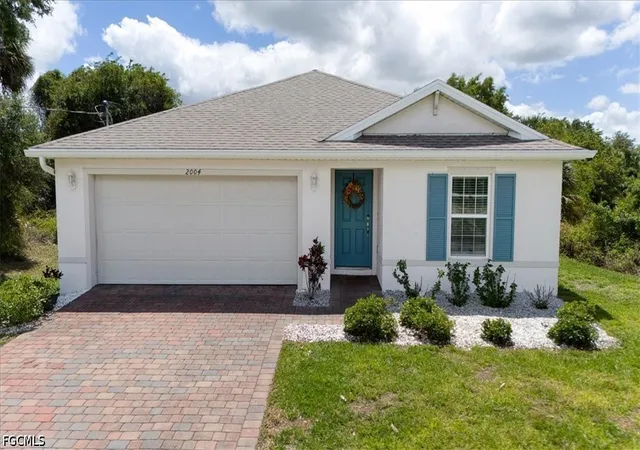 1st image of 2004 Jeronimo Rd, Labelle, FL 33935 | MLS# 2026010110