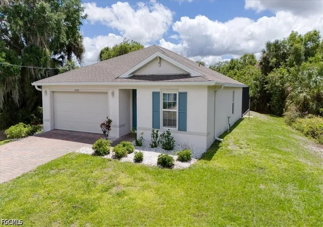 2nd image of 2004 Jeronimo Rd, Labelle, FL 33935 | MLS# 2026010110