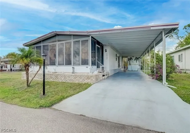 Photo 2 of Manufactured home for sale at 14597 Paul Revere Loop, North Fort Myers, FL 33917 | MLS# 2026010154 | Listing updated on 2026-10-07