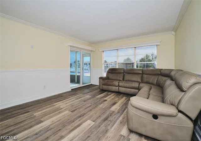 5th image of 4707 Se 5Th Ave, Cape Coral, FL 33904
