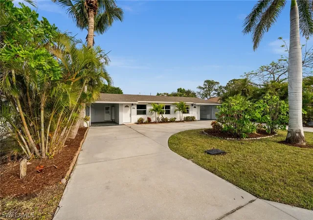 2nd image of 781 101st Ave N, Naples, FL 34108 | MLS# 226007205