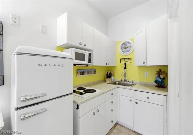 3rd image of 25000 Tamiami Trl E, Naples, FL 34114