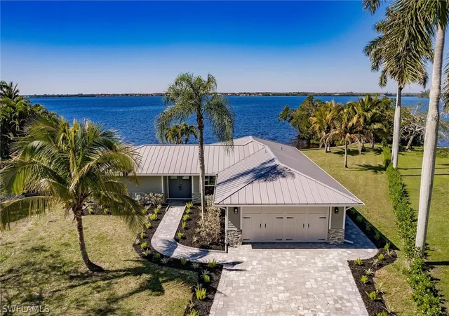 1st image of 138 Riverview Rd, Fort Myers, FL 33905 | MLS# 226009198