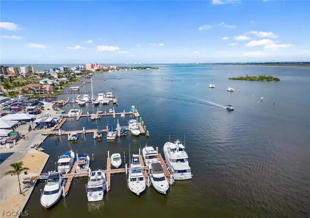 20th image of 870 Oak St, Fort Myers Beach, FL 33931 | MLS# 2026010270