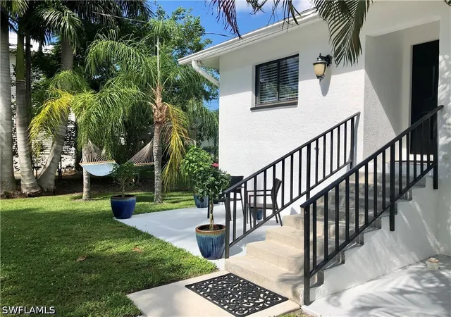 4th image of 560 9Th Ave S, Naples, FL 34102 | MLS# 226009255
