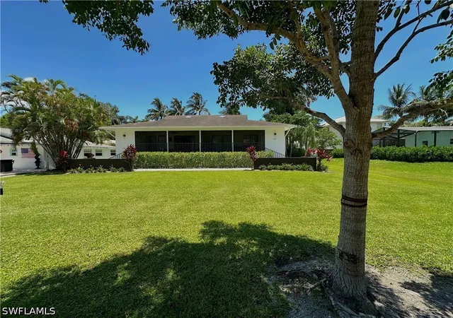 5th image of 560 9Th Ave S, Naples, FL 34102 | MLS# 226009255