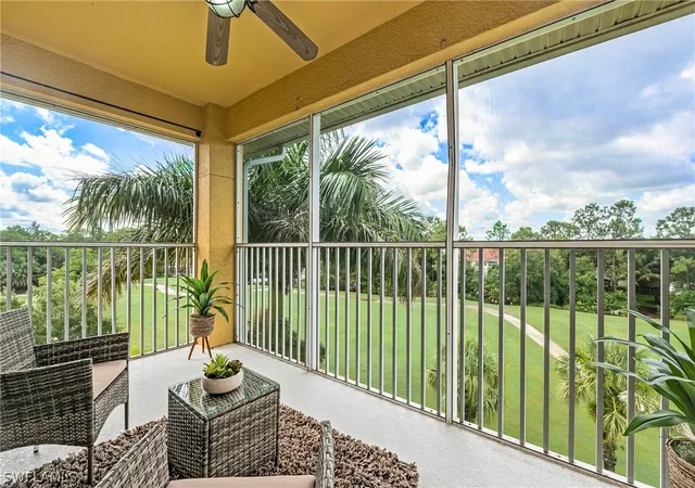 Listing Photo 3 - Condo for sale in building located at 6820 Sterling Grns Pl, Naples, FL 34104 - Unit #401