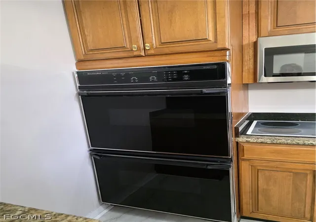 Photo 3 of Single family home for sale at 135 Powell Crk Cir, North Fort Myers, FL 33917 | MLS# 2026010384 | Listing updated on 2026-06-27