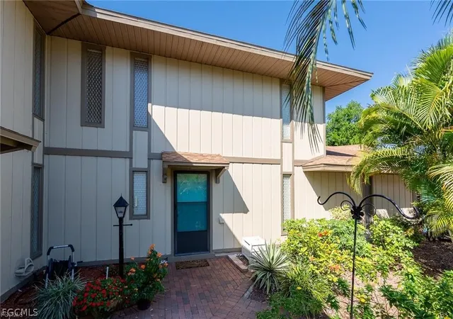 2nd image of 4280 Island Cir #C, Fort Myers, FL 33919 | MLS# 2026010406