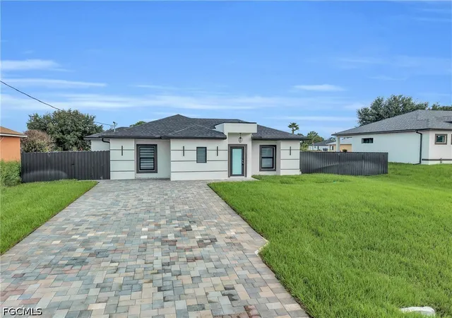2nd image of 2607 41st St W, Lehigh Acres, FL 33971 | MLS# 2026010427