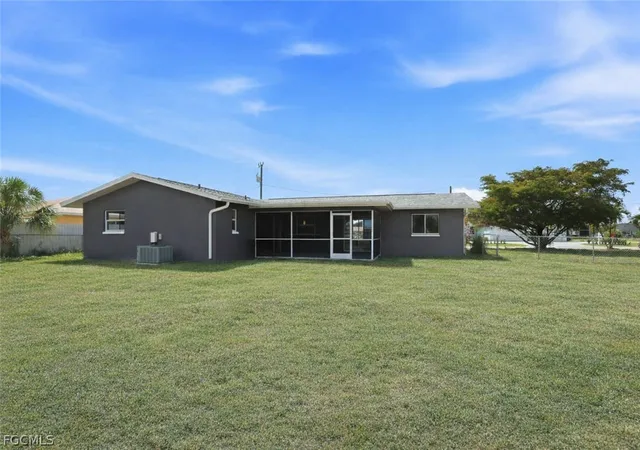 34th image of 3805 Se 12th Ave, Cape Coral, FL 33904 | MLS# 2026010446