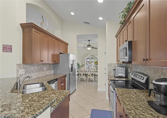 3rd image of 6645 Alden Woods Cir, Naples, FL 34113