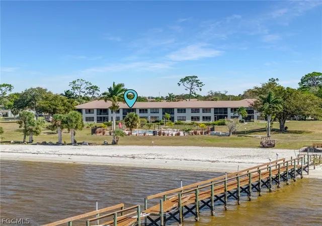 2nd image of 12498 Riverside Dr, Fort Myers, FL 33919