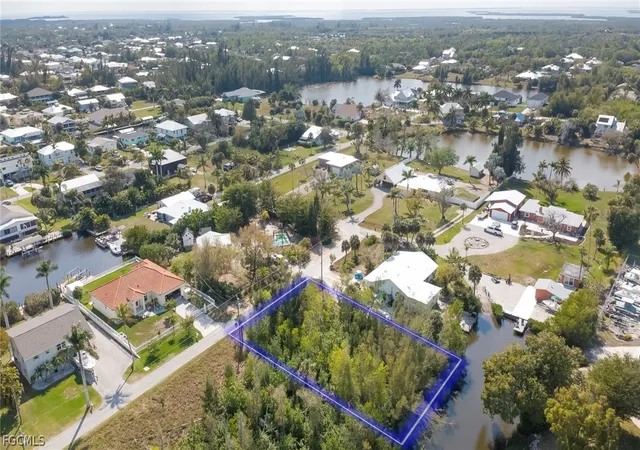 4th image of 5350 Marina Dr, Bokeelia, FL 33922 | MLS# 2026010633
