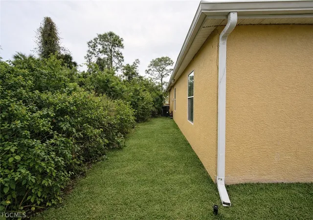 Photo 2 of Sale Pending at 4708 Golfview Blvd, Lehigh Acres, FL 33973 | MLS# 2026010645 | Listing updated on 2026-05-31