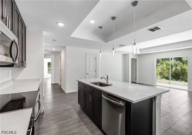 4th image of 1005 W 11Th St, Lehigh Acres, FL 33972 | MLS# 2026010693
