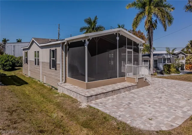 4th image of 16050 Tierra Plz, Fort Myers, FL 33908 | MLS# 226009620