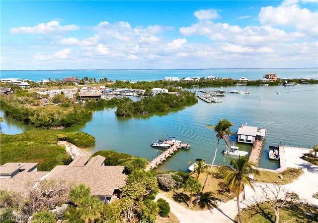3rd image of 370 Townhouse Ln #66, Captiva, FL 33924 | MLS# 2026010833