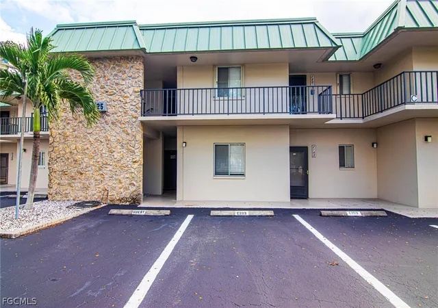 2nd image of 6725 Winkler Rd #203C, Fort Myers, FL 33919 | MLS# 2026010863