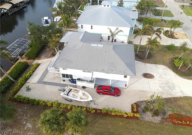 4th image of 16303 Shoal Ct, Bokeelia, FL 33922 | MLS# 226009779