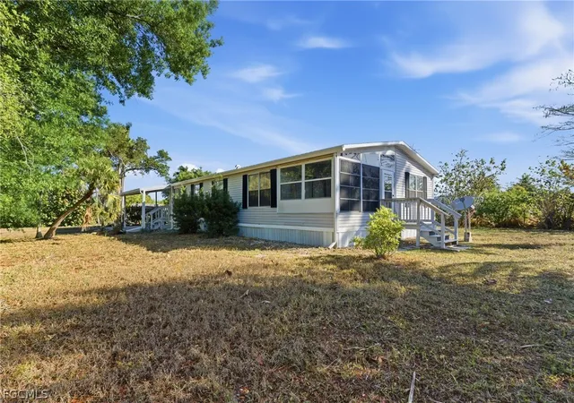 3rd image of 11250 Stringfellow Rd, Bokeelia, FL 33922 | MLS# 2026010926