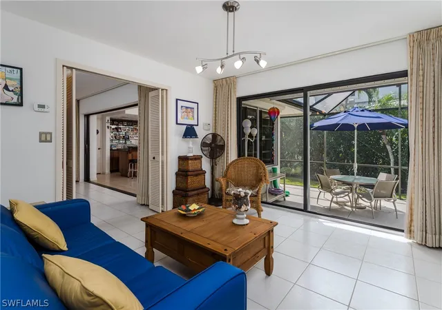 5th image of 600 Parkview Ln, Naples, FL 34103 | MLS# 226009038
