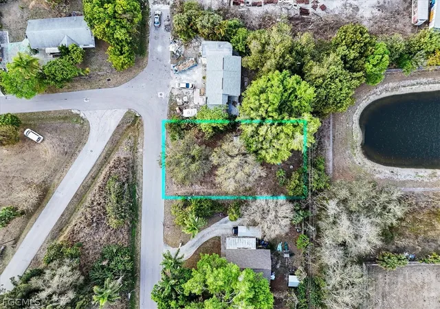 Photo 1 of Sale Pending at 407 Baltimore Ave, Fort Myers, FL 33905 | MLS# 2026010979 | Listing updated on 2026-06-27