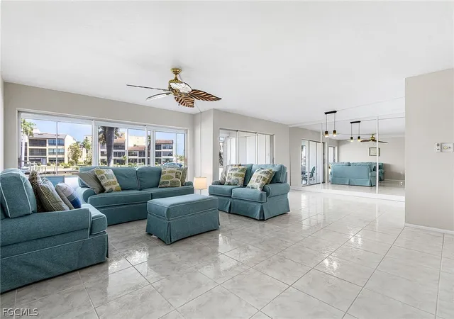 Listing Photo 1 - Condo for sale in building located at 4105 Se 19Th Pl, Cape Coral, FL 33904 - Unit #101