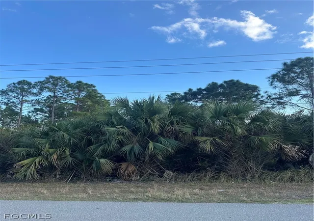Photo 2 of Land for sale at 665 Woodcrest Dr, Lehigh Acres, FL 33972 | MLS# 2026011097 | Listing updated on 2026-09-30
