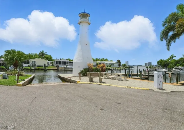 Photo 3 of Manufactured home for sale at 5554 Sir Walter Way, North Fort Myers, FL 33917 | MLS# 2026011132 | Listing updated on 2026-10-07