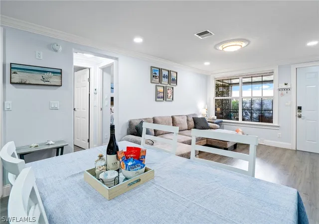 Listing Photo 5 - Condo for sale in building located at 5320 Treetops Dr, Naples, FL 34113 - Unit #I