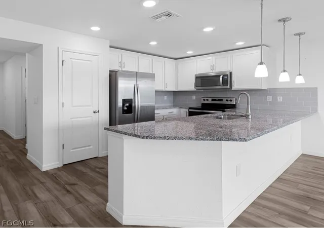 4th image of 15110 Caspian Term Ct #102, North Fort Myers, FL 33917 | MLS# 2026011285