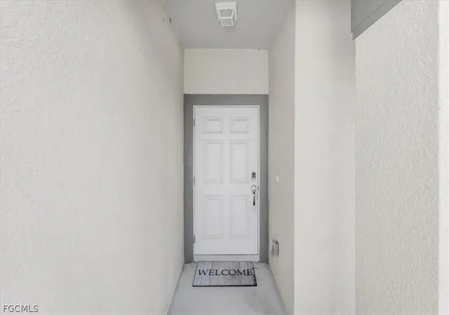 2nd image of 6040 Kumquat Cir, Labelle, FL 33935 | MLS# 2026011300
