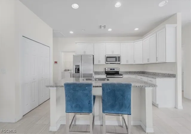 5th image of 6040 Kumquat Cir, Labelle, FL 33935 | MLS# 2026011300