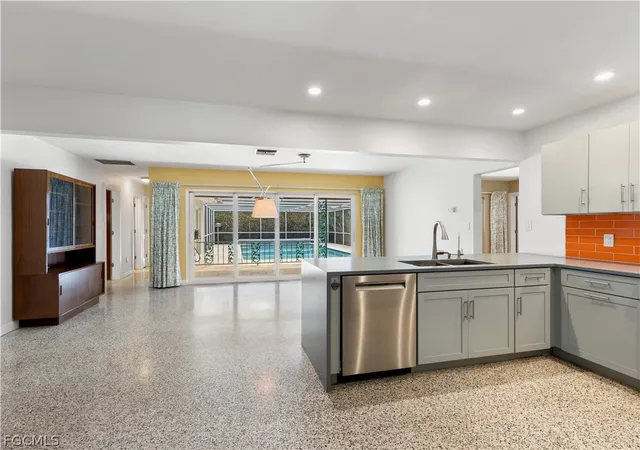 4th image of 3517 Stuart Ct, Fort Myers, FL 33901 | MLS# 2026011307