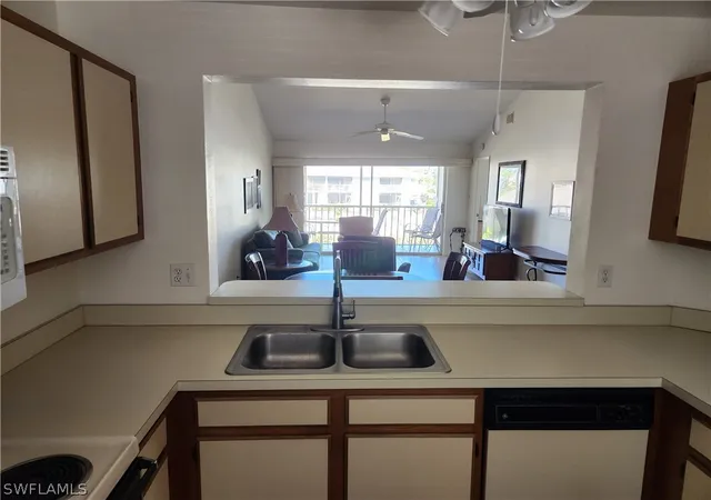Listing Photo 4 - Condo for sale in building located at 1350 Churchill Cir, Naples, FL 34116 - Unit #L203