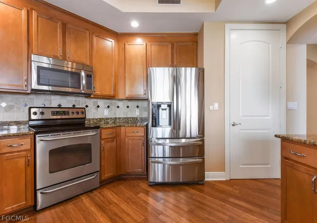 5th image of 2104 W 1St St #2304, Fort Myers, FL 33901 | MLS# 2026011325