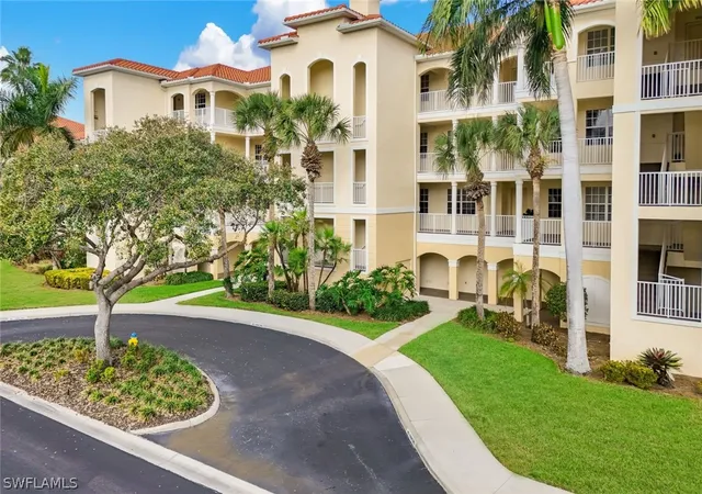 Photo 3 of Sale Pending at 4843 Hampshire Ct #105, Naples, FL 34112 | MLS# 226010173 | Listing updated on 2026-05-18