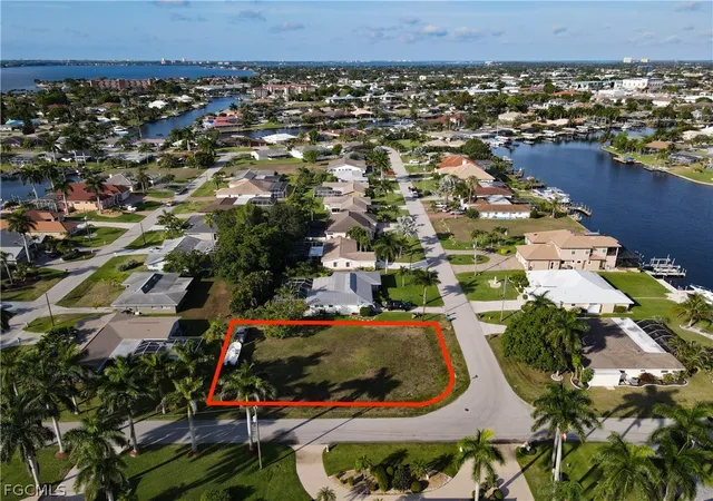 Photo 1 of Land for sale at 4403 Se 19th Avenue, Cape Coral, FL 33904 | MLS# 2026011538 | Listing updated on 2026-03-19