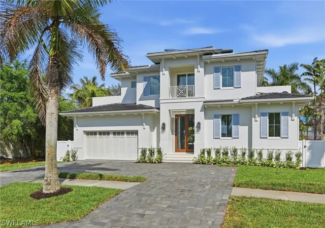 2nd image of 732 12th St N, Naples, FL 34102 | MLS# 226010314
