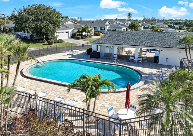 3rd image of 16580 Waters Edge Ct, Fort Myers, FL 33908