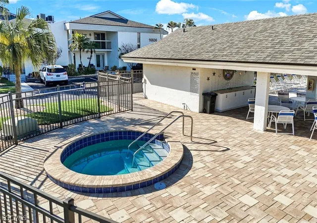 4th image of 16580 Waters Edge Ct, Fort Myers, FL 33908